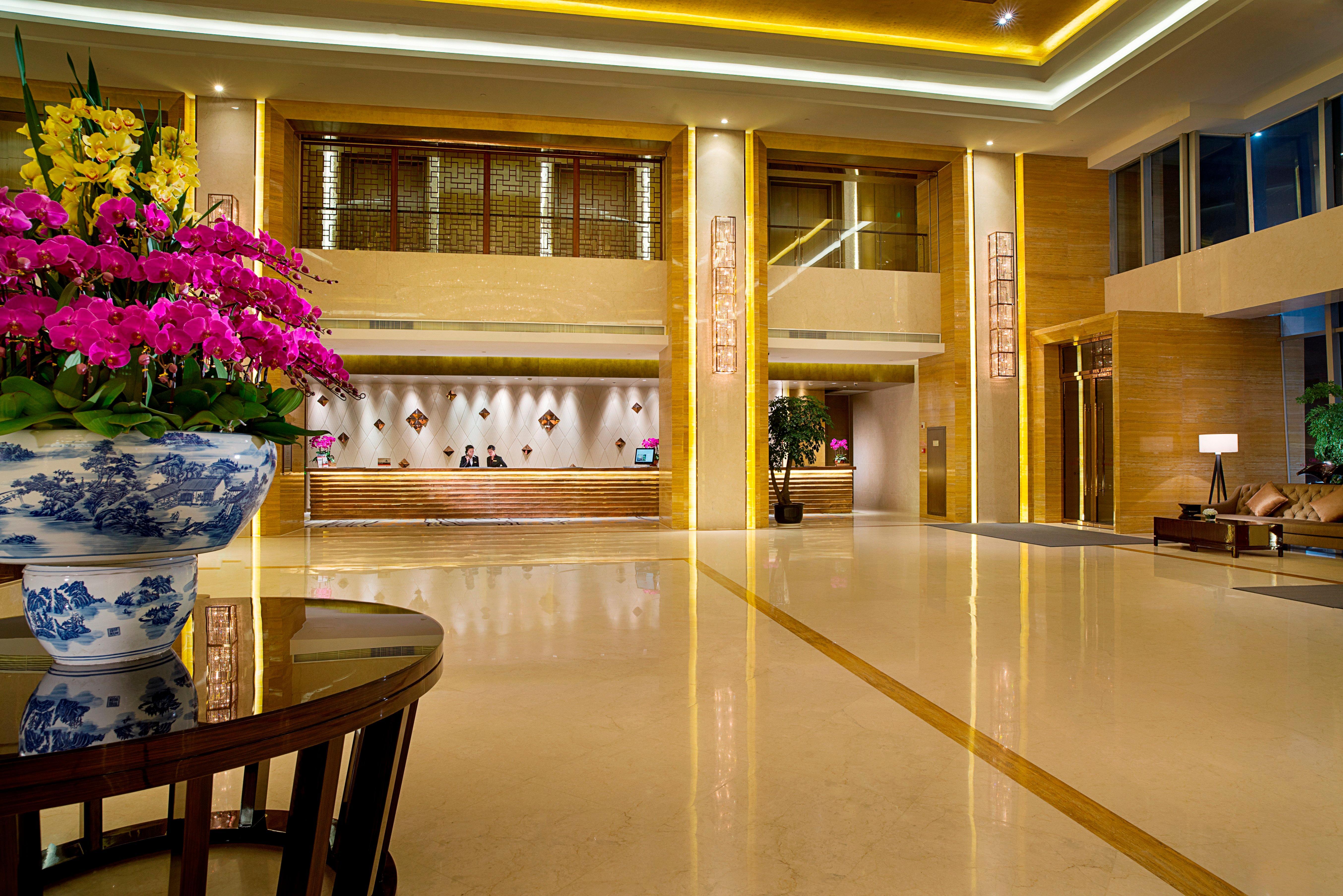 Expo Center Hotel - Free Shuttle Bus & Late Check-Out Иу Екстериор снимка