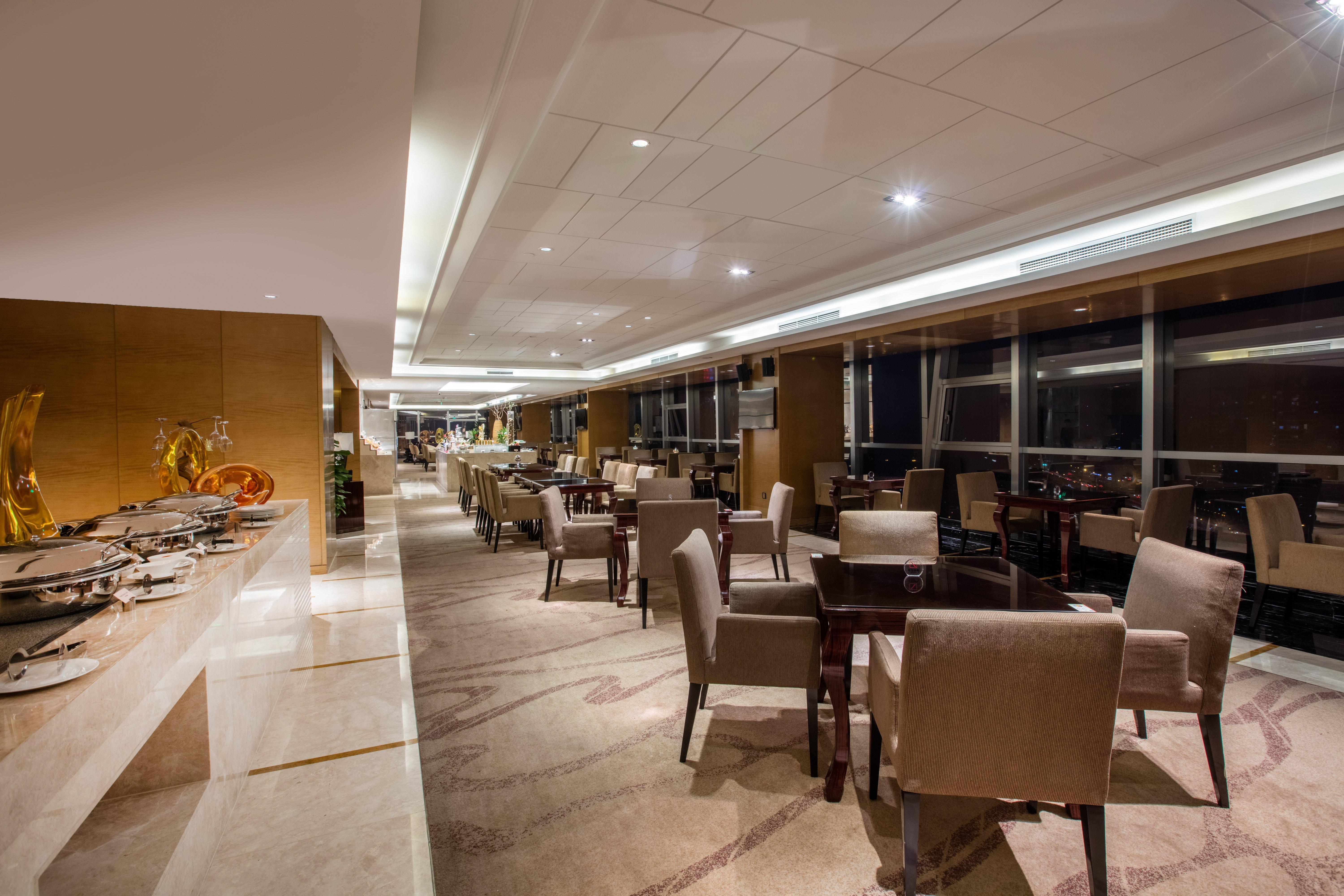 Expo Center Hotel - Free Shuttle Bus & Late Check-Out Иу Екстериор снимка